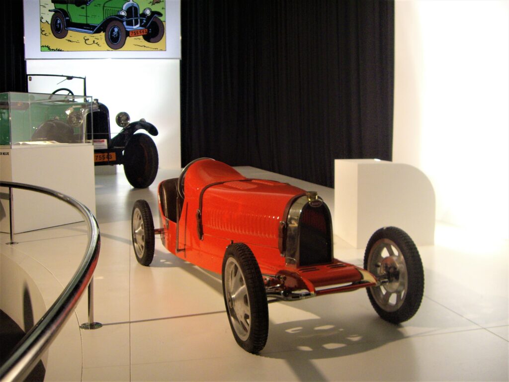Bugatti baby. 1930. Tintín en el país del oro negro