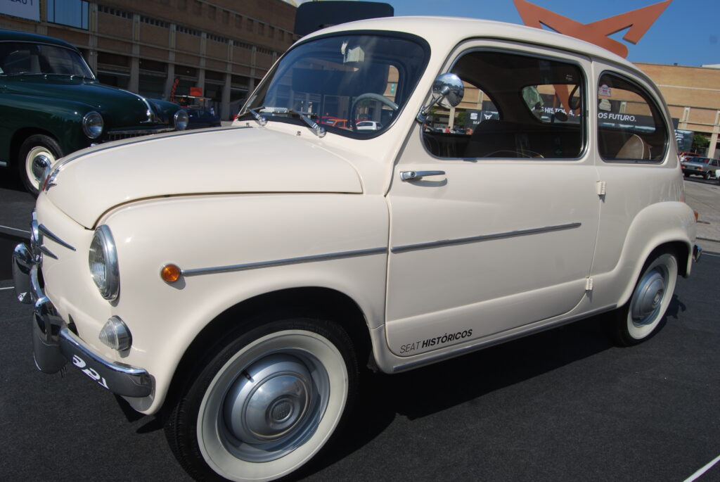 Seat 600, 1957