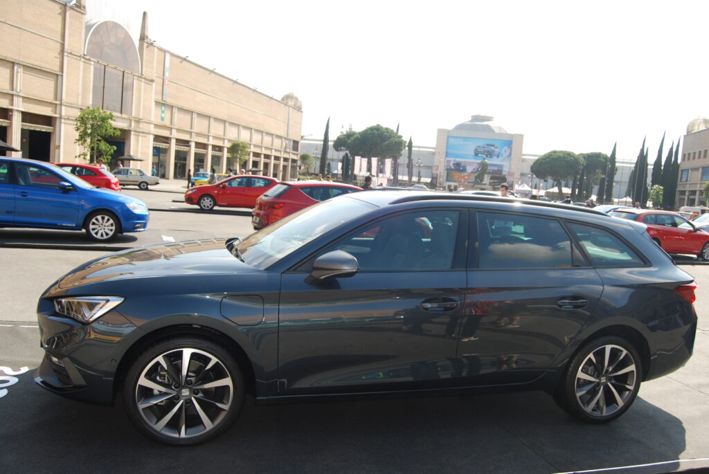Seat León Híbrido 5D FR, 2020