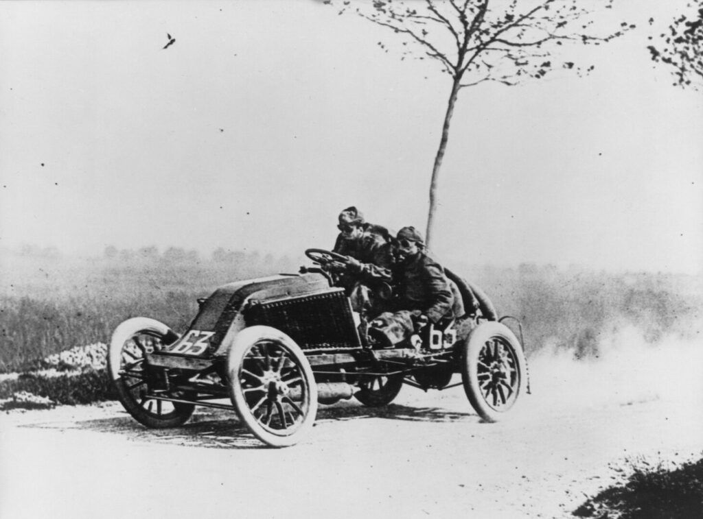 Marcel Renault camino a Burdeos